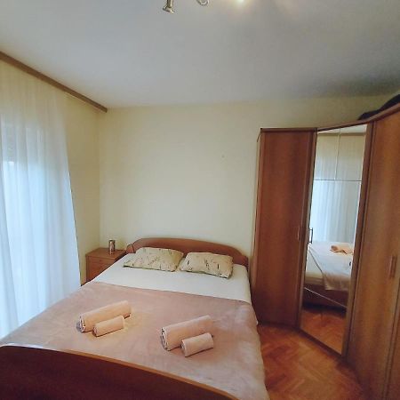 Apartman Konfidenca 比奥格勒·纳·莫鲁 外观 照片