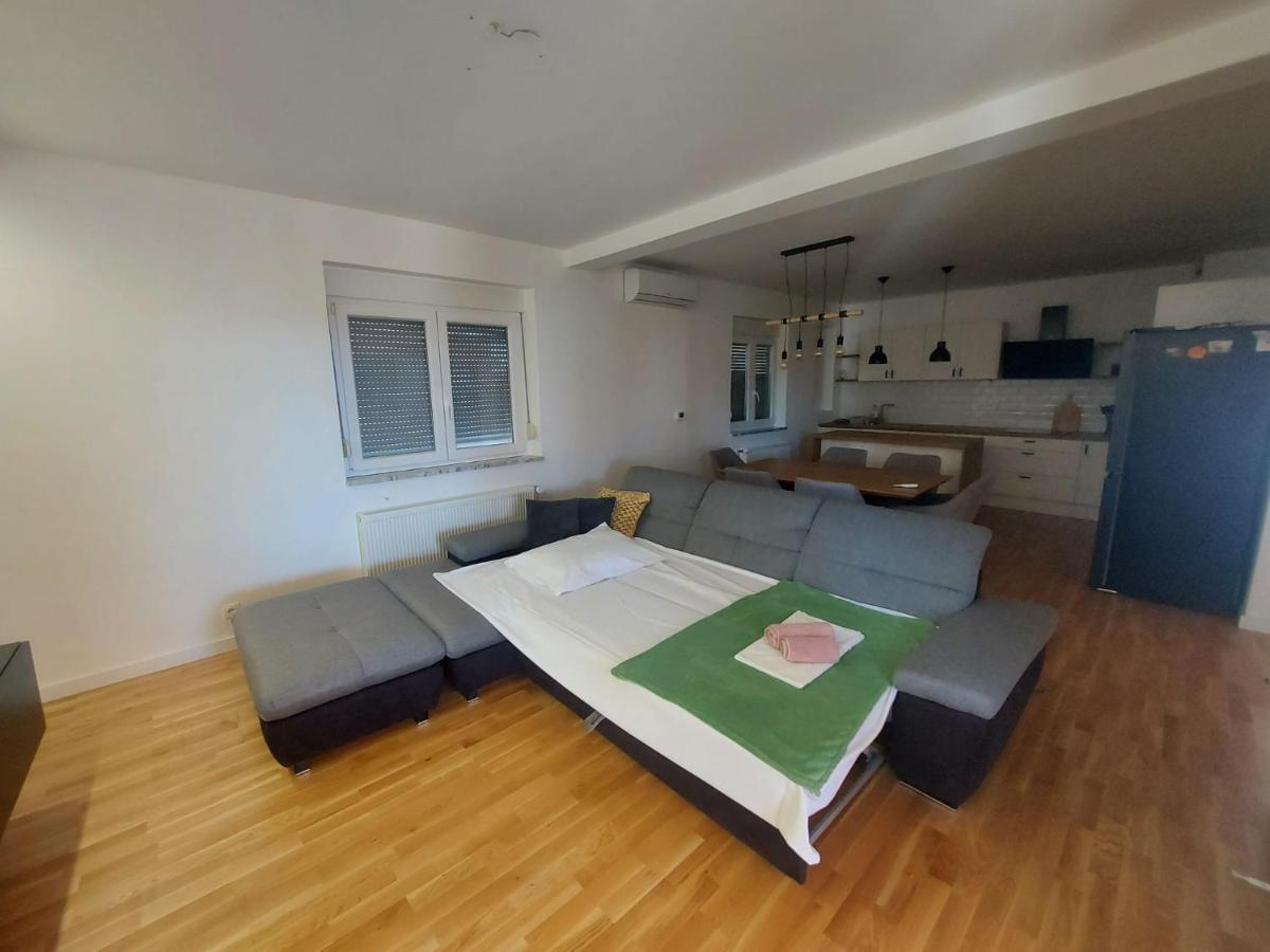 Apartman Konfidenca 比奥格勒·纳·莫鲁 外观 照片