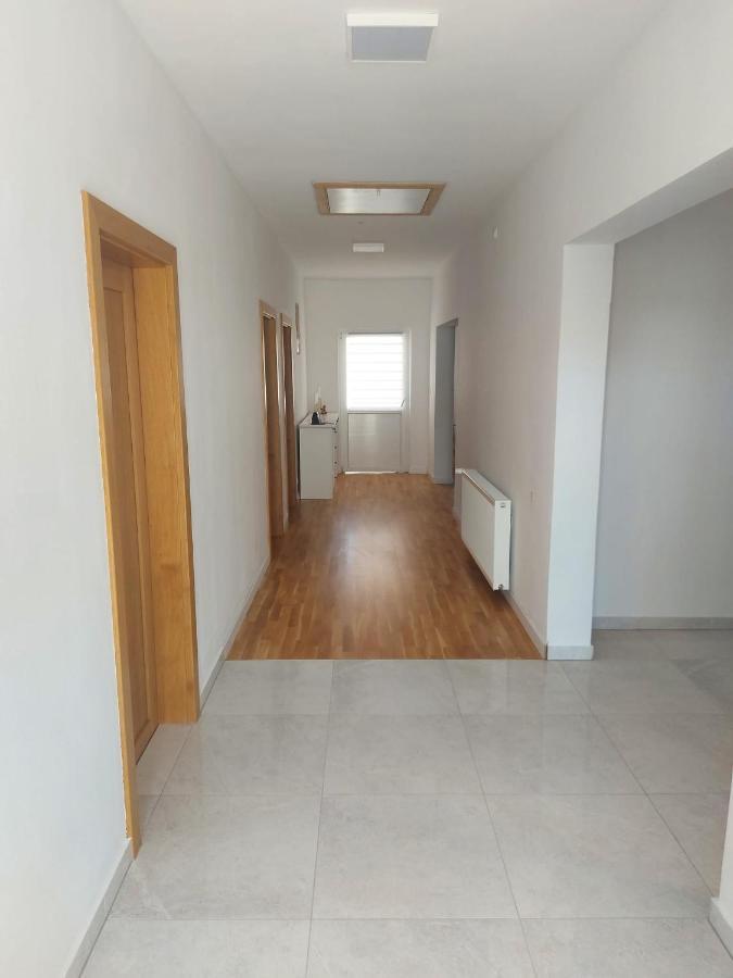 Apartman Konfidenca 比奥格勒·纳·莫鲁 外观 照片